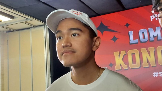 Anak Presiden Turun ke Jalanan Jakpus, Nikmati Sajian Mie Ayam Pedagang Kaki Lima