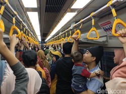 Antusiasme Warga Palembang Naik LRT Gratis, Terbanyak ke Opi Mall-Bandara SMB II