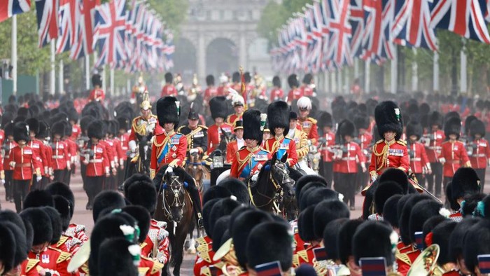 LONDON, ENGLAND - JUNE 17: Prince William, Prince of Wales, Prince Edward, Duke of Edinburgh, King Charles III and Princess Anne, Princess Royal are riding down the Mall on horseback during Trooping the Colour on June 17, 2023 in London, England. Trooping the Colour is a traditional parade held to mark the British Sovereign's official birthday. It will be the first Trooping the Colour held for King Charles III since he ascended to the throne. (Photo by Chris Jackson/Getty Images)