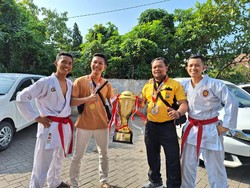 Moncer! Polres Ngawi Juarai Bela Diri Kejurnas Shindoka se-Jatim