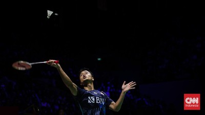 Link live streaming pertandingan tunggal putra Indonesia Anthony Ginting vs Viktor Axelsen dalam BWF World Tour Final 2024 di Hangzhou, China, Jumat (15/12).