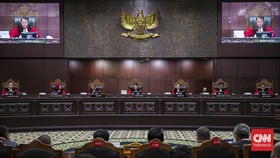 Advokat Layangkan Somasi ke 9 Hakim MK soal Batas Usia Capres