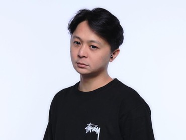 img-title Pacari Erika Carlina, Ini Profil DJ Bravy yang Punya Pendidikan Mentereng