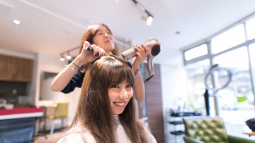 SUKA DUKA ARMI MENDIRIKAN SALON DI AMERIKA SERIKAT