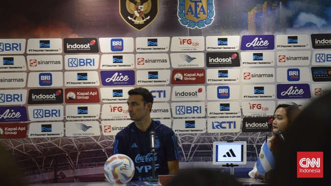 Pelatih timnas Argentina Lionel Scaloni menyebut Timnas Indonesia bermain di laga uji tanding bak sedang menjalani laga kualifikasi.