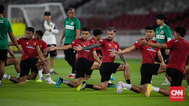 Erick Thohir berharap suporter yang menyaksikan langsung Indonesia vs Argentina di GBK menggunakan jersey Merah Putih.