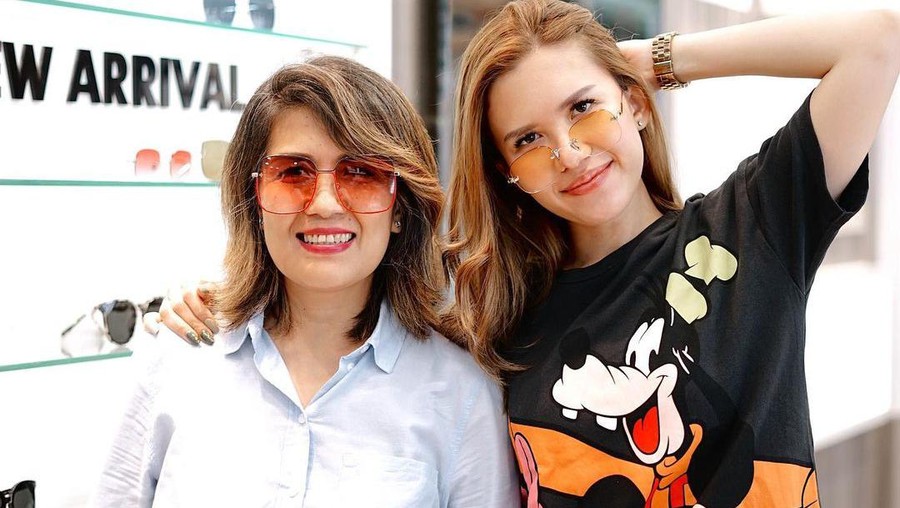 Michelle Joan dan sang ibu