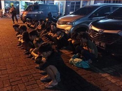 Polisi Amankan 18 Remaja Bawa Sajam Hendak Tawuran di Depok