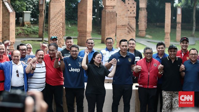Usai bertemu dengan PDIP, Wakil Sekretaris Jenderal Partai Demokrat Jansen Sitindaon menyatakan partainya tetap setia dengan koalisi pendukung Anies Baswedan.