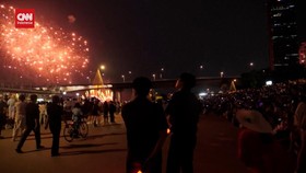 VIDEO: Kembang Api Hiasi Seoul Saat Perayaan 10 Tahun BTS