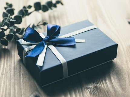 30 Ide Kado untuk Guru saat Kenaikan Kelas dan Perpisahan, Salah Satunya Logam Mulia