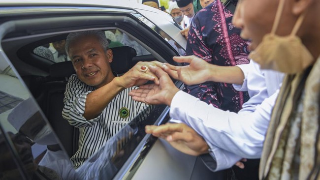 Capres PDIP Ganjar Pranowo mengaku dirinya belum menentukan sosok Cawapres yang akan mendampinginya. Ganjar menyebut masih melakukan proses pembahasan.