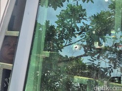 Kantor Pengacara di Batam Berlubang Diduga Tertembak