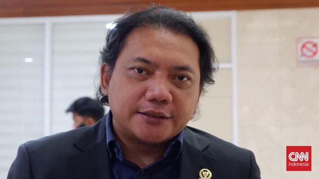 Anggota Komisi III DPR Taufik Basari mengatakan pungli yang terjadi di Rutan KPK memprihatinkan. Harus dievaluasi.