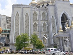 Menara Masjid Agung di Medan Belum Selesai, Terkendala Izin Ketinggian