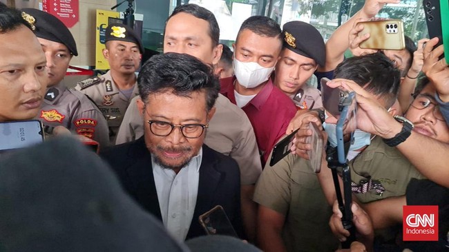 Mentan Syahrul Yasin Limpo menyebut pemeriksaan oleh KPK dilakukan secara profesional. Dia tak mau bicara soal isu statusnya akan menjadi tersangka.