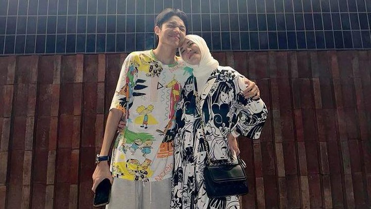 okie agustina dan kiesha alvaro