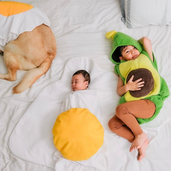 <p>Setelah menikah dengan Tiffany Soesanto, Chef Arnold dikaruniai dua orang putra, Bunda. Kedua adalah Arthur Miles Poernomo dan Timothee Ocean Poernomo. (Foto: Instagram: @tiffanysoetanto)</p>