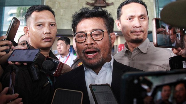 Eks Mentan, Syahrul Yasin Limpo (SYL), perdana buka suara setelah resmi ditetapkan sebagai tersangka kasus korupsi di lingkup kementeriannya oleh KPK.
