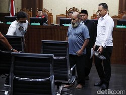 Lukas Enembe Didakwa Terima Suap dan Gratifikasi Rp 46,8 M