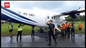 VIDEO: Pesawat Sam Air Tergelincir di Runway Bandara Pattimura Ambon