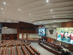 DPR Gelar Paripurna, 45 Hadir Fisik-251 Anggota Virtual
