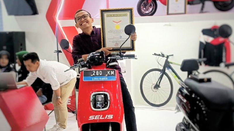 Selis dan SMD berhasil memecahkan rekor melalui Selis E-Max Long Range (LR) 280 KM