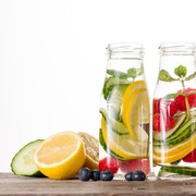 7 Resep Infused Water yang Bisa Kamu Coba di Rumah, Cocok Buat Minuman Segar di Tengah Cuaca Panas!