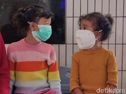 Monyet Tak Bertuan Serang Dua Anak hingga Berdarah-darah dan Demam