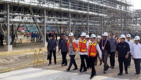 Jokowi 'Pede' Saham RI di Freeport Naik Jadi 61 Persen