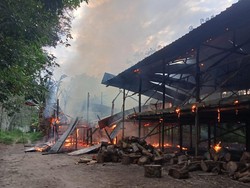 Kebakaran Kandang Ayam Tewaskan Sekeluarga di Kobar, Api dari Tungku Pemanas