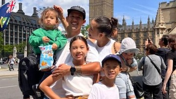 ALASAN JENNIFER BACHDIM TAK TUTUPI STATUS SUAMI YANG SUDAH TAK BEKERJA
