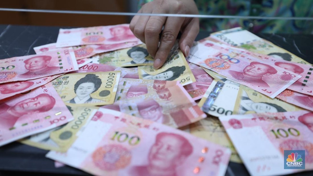 Ringgi Pimpin Asia Tendang Dolar,  Won - Rupiah Malah Keok