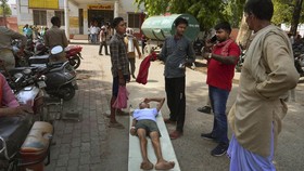 FOTO: Pemadaman Listrik Perparah Gelombang Panas di India