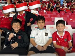 Batal Jadi Player Escort Kayak Jan Ethes, Rafathar Tersenyum di Bangku Tribun