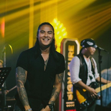 Renaga Tahier Diduga Telah Menikah dan Tak Akui Anak Kandungnya