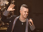 Bikin Robbie Williams Ngos-ngosan saat Konser, Separah Apa Long Covid?
