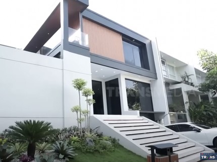 7 Potret Rumah Verrel Bramasta, Ditaksir Lebih dari Rp20 M