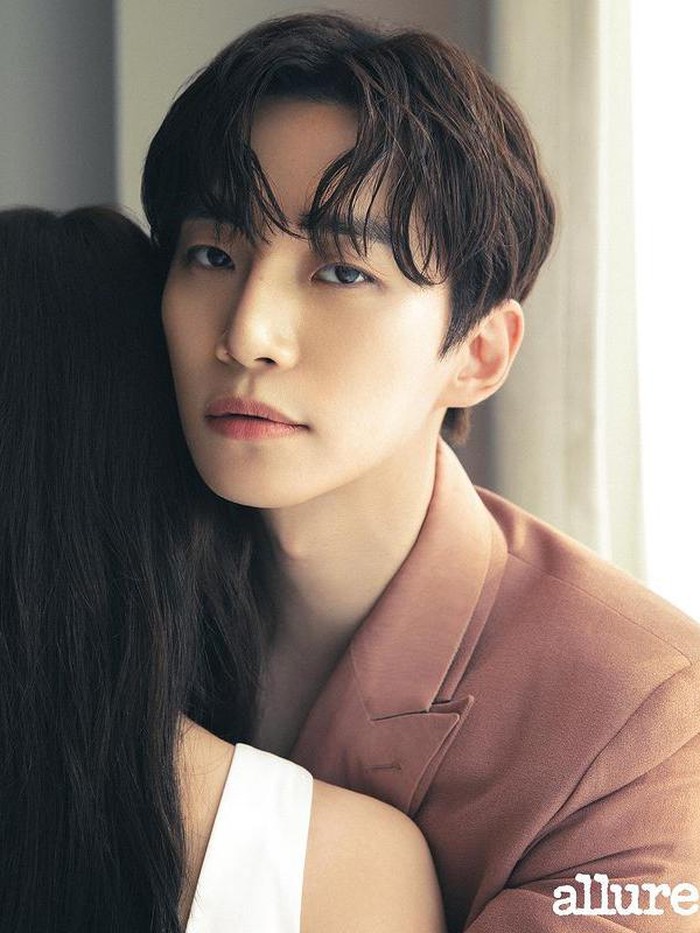 Di drama tersebut, keduanya akan menjadi 'pasangan' yang menampilkan kisah cinta dan romansa unik serta menggemaskan sekaligus./ Foto: instagram.com/allurekorea