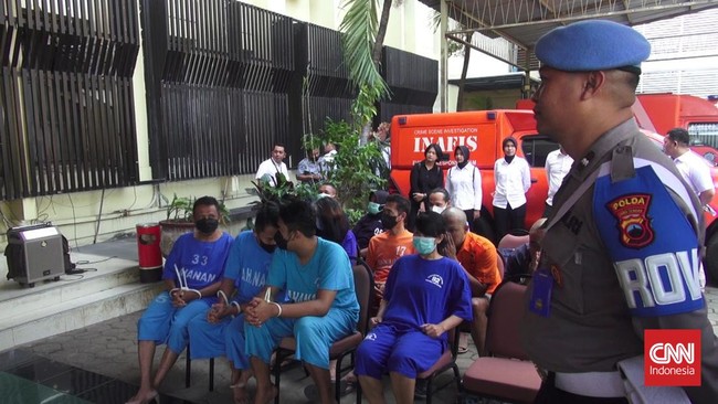 Selama dua pekan pada Juni ini tim Satgas TPPO Polda Jateng membongkar kasus perdagangan orang dengan korban mencapai lebih dari 1.600 orang.