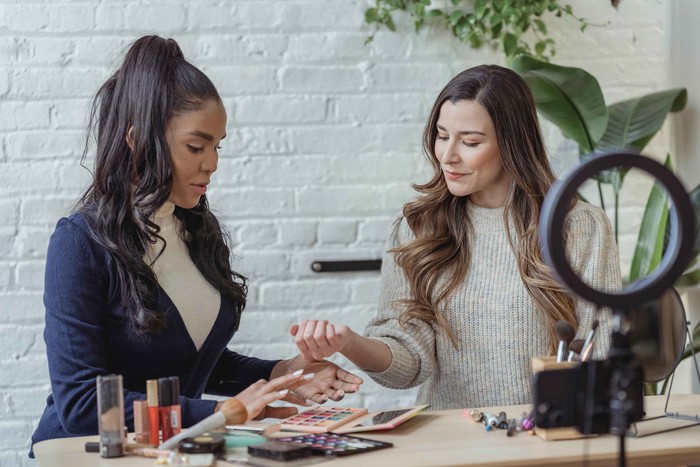 5 Zodiak yang Cocok Jadi Influencer/Foto: pexels.com/George Milton