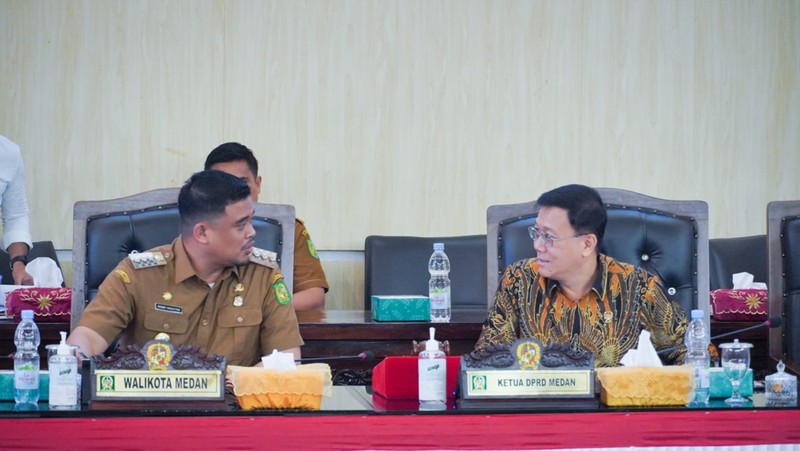 Pemerintah Kota (Pemkot) Medan akan memasang papan informasi pelayanan parkir elektronik yang dilengkapi CCTV (Closed Circuit Television)