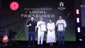 Pencicipan Wine ARTOTELGroup dan Hatten Wines Pecahkan Rekor MURI