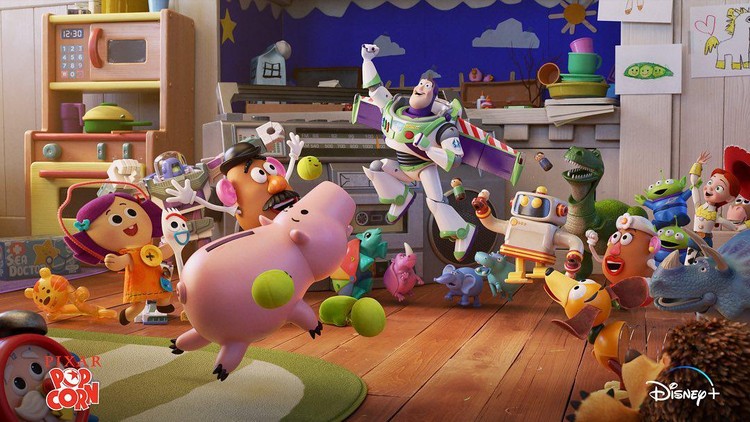 Buzz dan Woody Reuni di Toy Story 5