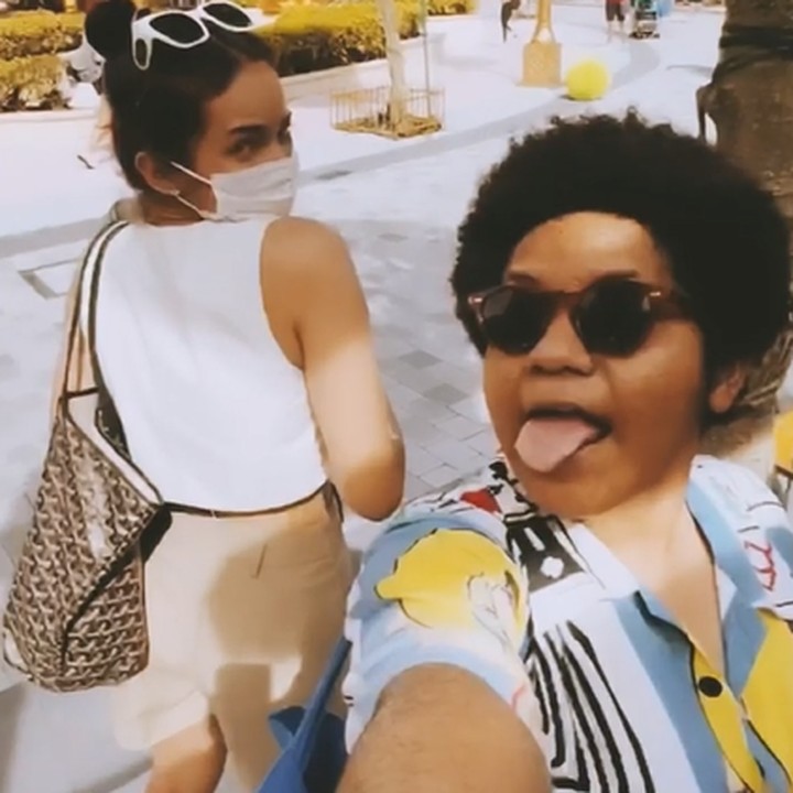 <p>Hubungan Enzy dan Casey memang terlihat manis dan harmonis ya, Bunda? Kita doakan, semoga mereka sehat dan bahagia selalu, ya. (Foto: Instagram @enzystoria)</p>