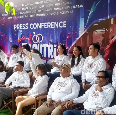 Sinopsis 'Pasutri Gaje' Film Reza Rahadian & BCL Jadi Pasangan Suami Istri