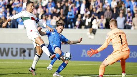Ronaldo Pahlawan, Portugal Menang Dramatis Atas Islandia