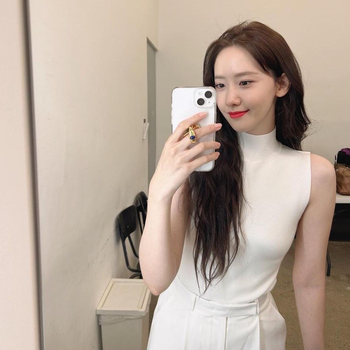 <p>Tak hanya andal bernyanyi, menari, dan akting, Yoona SNSD juga jago <em>baking</em> lho, Bunda. Melalui media sosial Instagram, bintang drama <em>King the Land </em>ini sering menunjukkan hasil bakingnya, lho. (Foto: Instagram @yoona__lim)<br /><br /><br /></p>