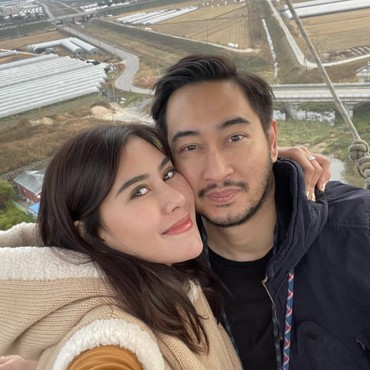 Potret Syahnaz dan Jeje Rayakan Idul Adha bareng Anak