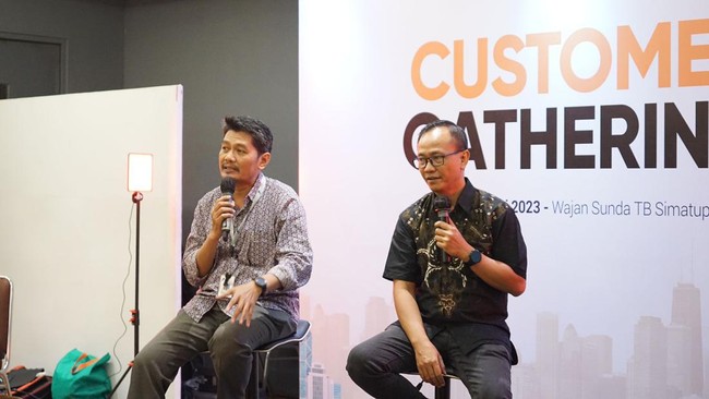 Oxygen.id memperkenalkan teknologi GPON dan ASON di acara customer gathering bertajuk 'HRB Share Warmly With Customers', Selasa (20/6).